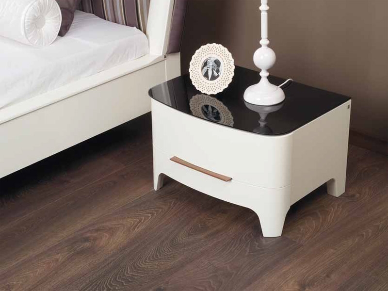 Platinium Laminate Flooring